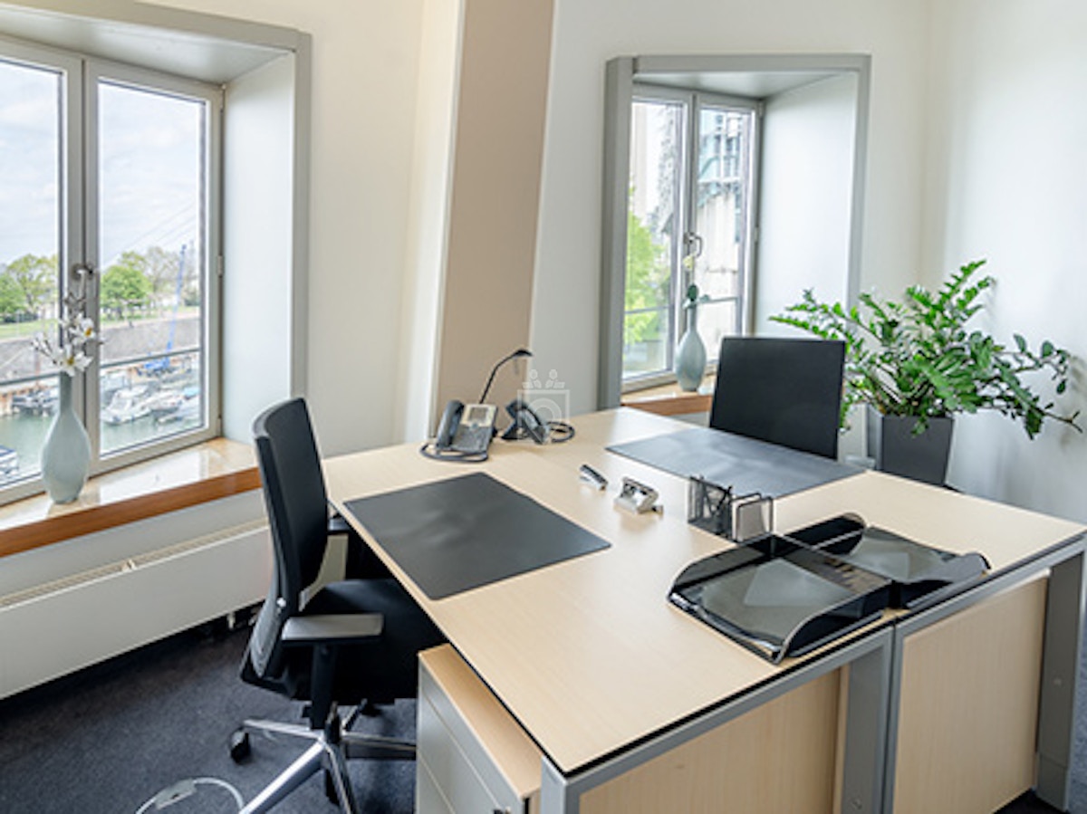 Regus Dusseldorf Neuer Zollhof Dusseldorf Book Online Coworker