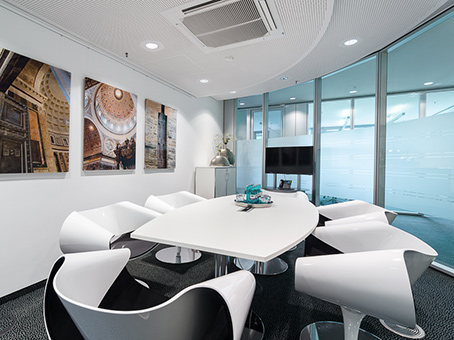 Signature by Regus - Dusseldorf, Signature Konigsallee 61 image 3