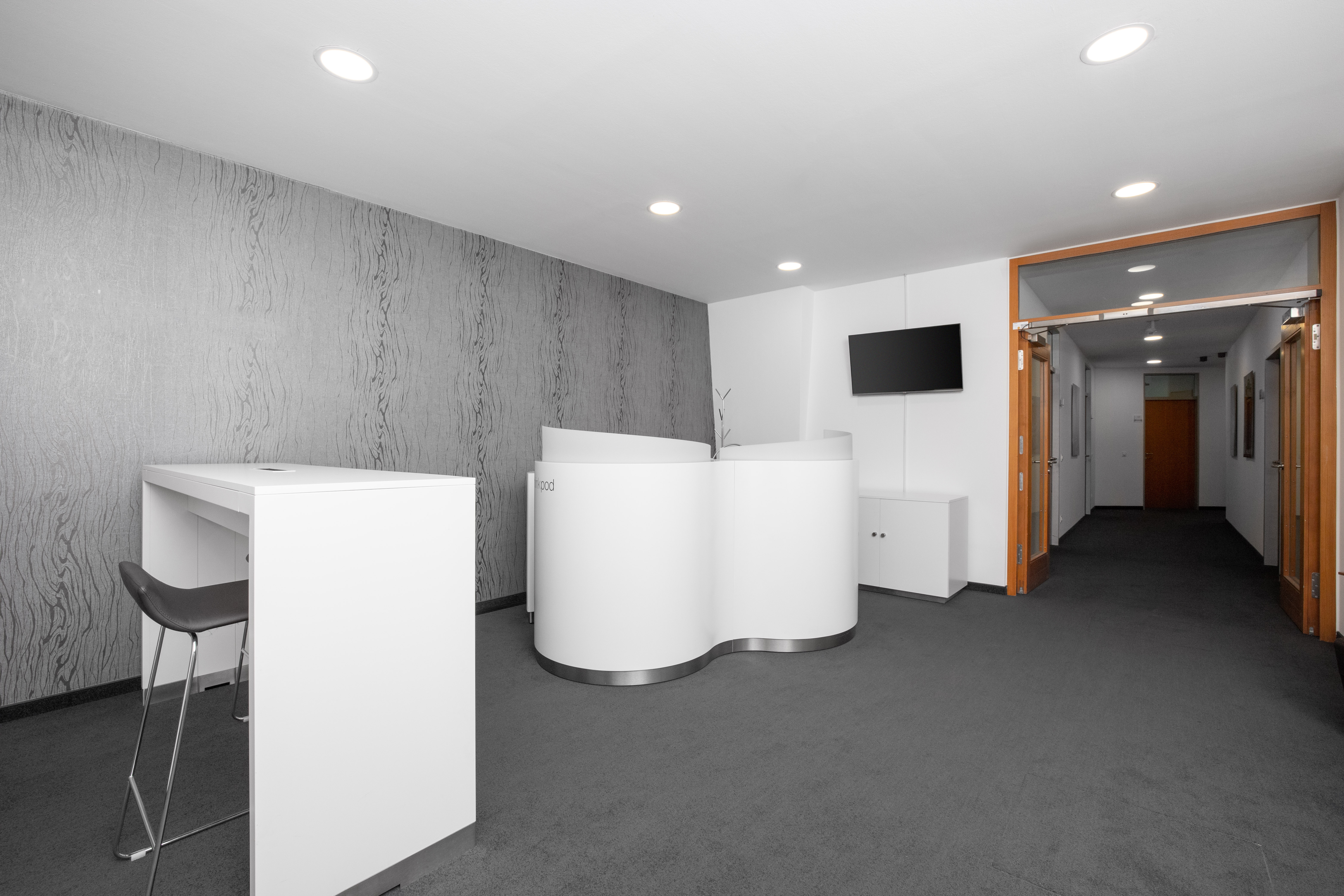 Signature by Regus - Dusseldorf, Signature Neuer Zollhof image 5