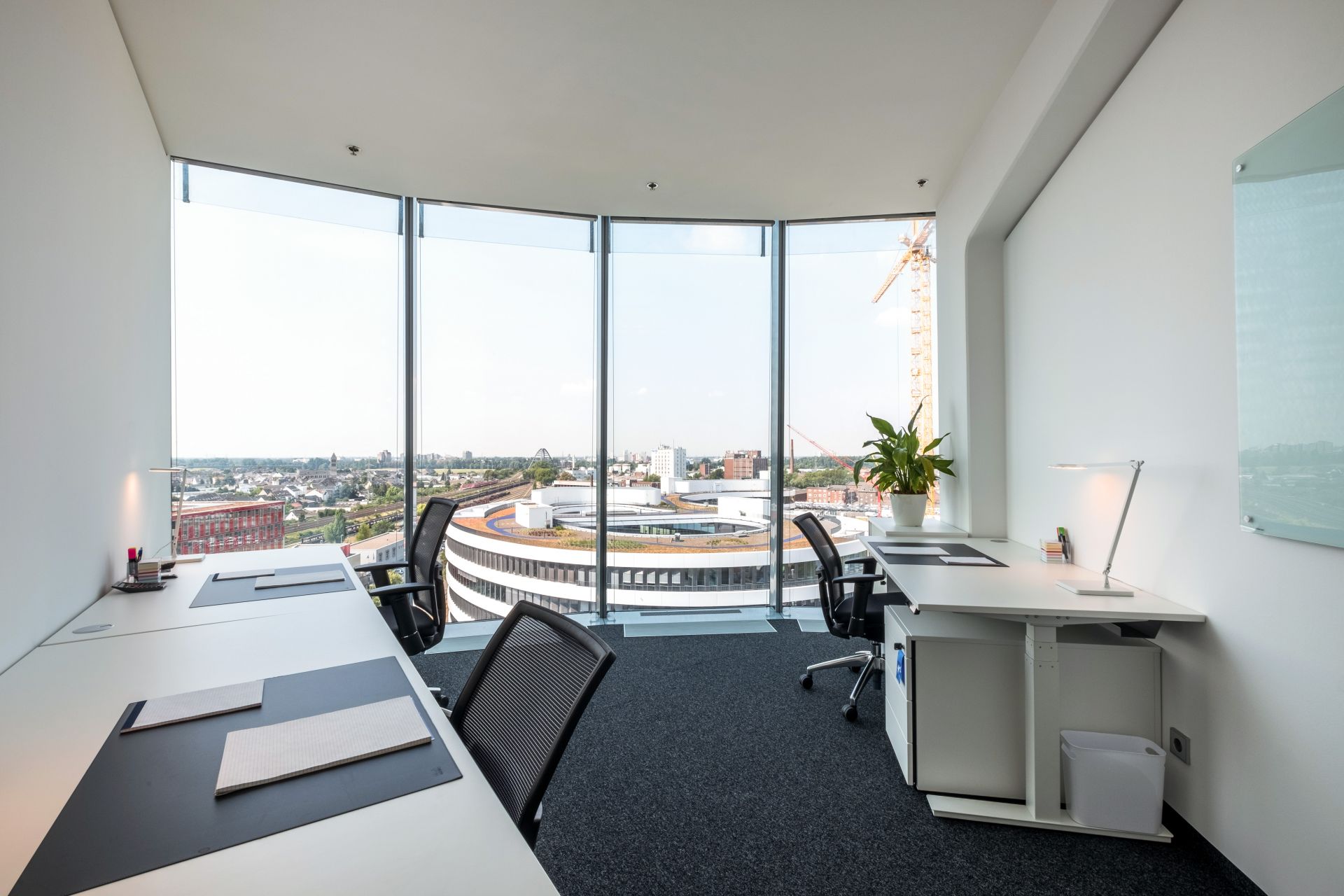 WorkRepublic Düsseldorf MedienHafen image 5