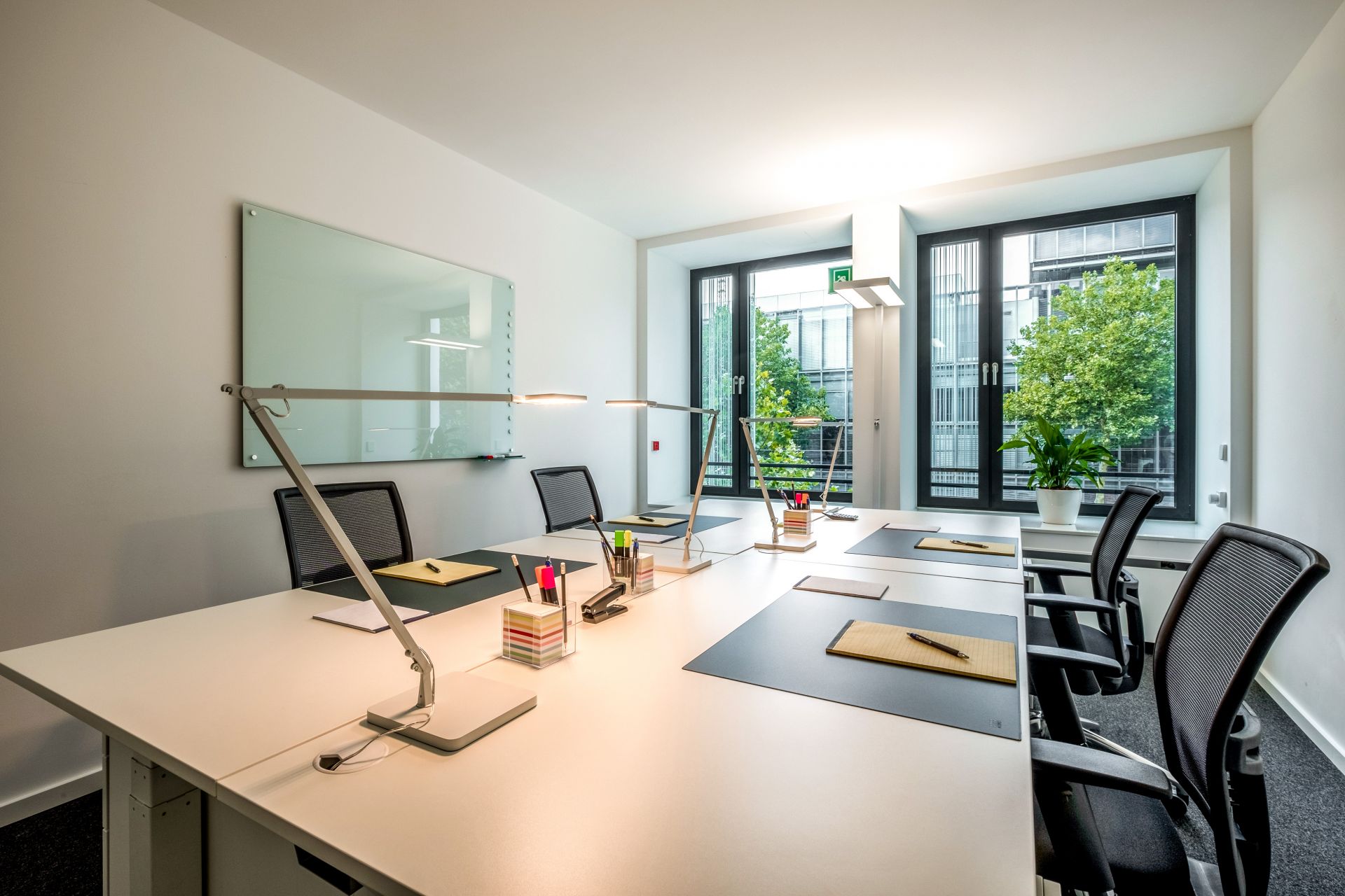 WorkRepublic Dusseldorf Zentrum image 3