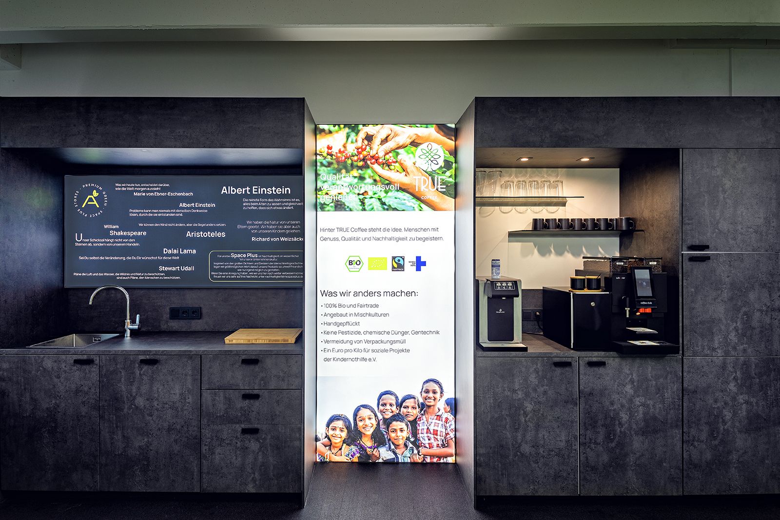 Space Plus Store Essen image 3