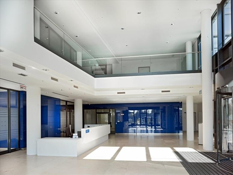 AGENDIS Business Center image 3