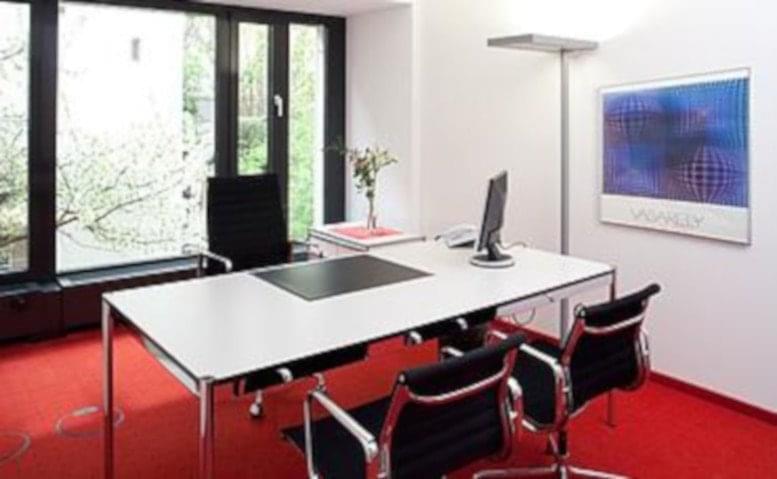 Dussmann Office image 5