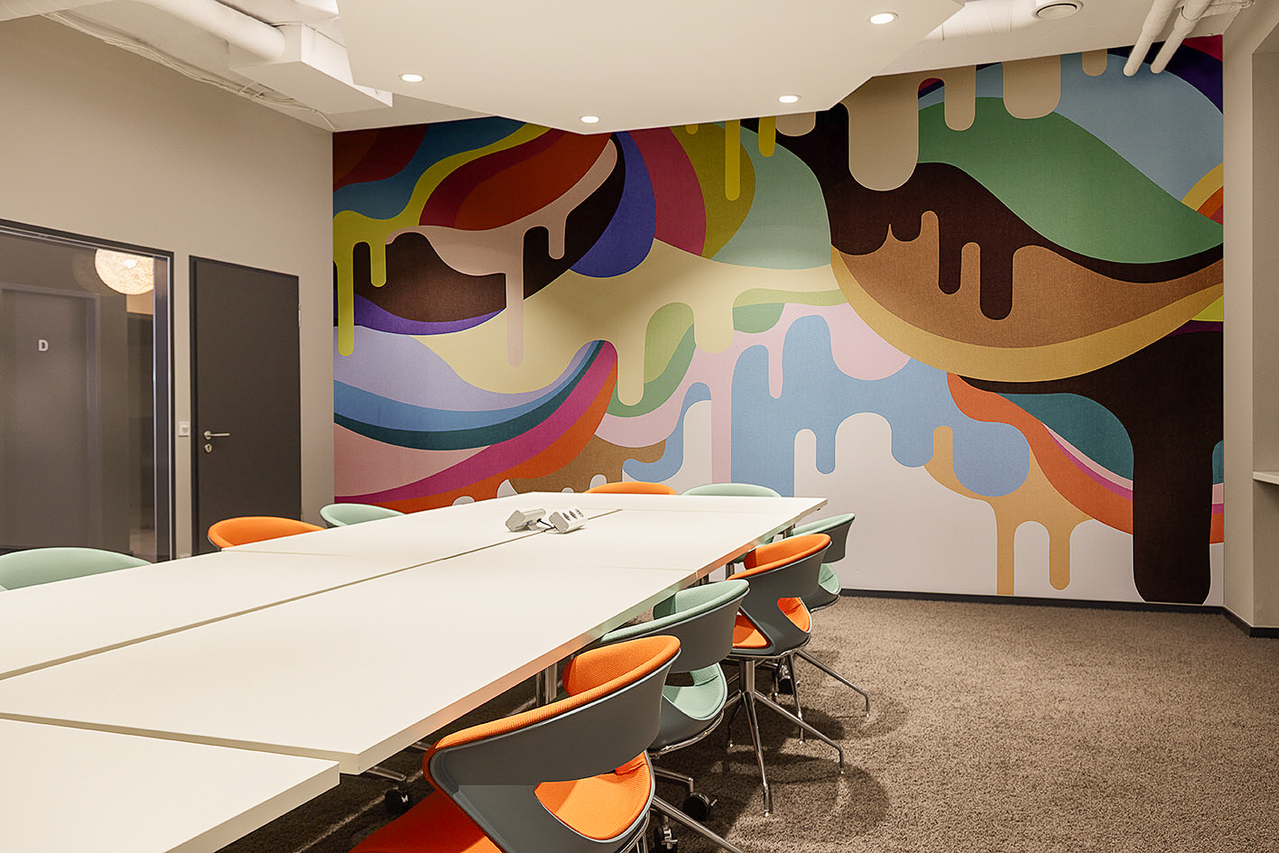 Beehive Frankfurt City image 2