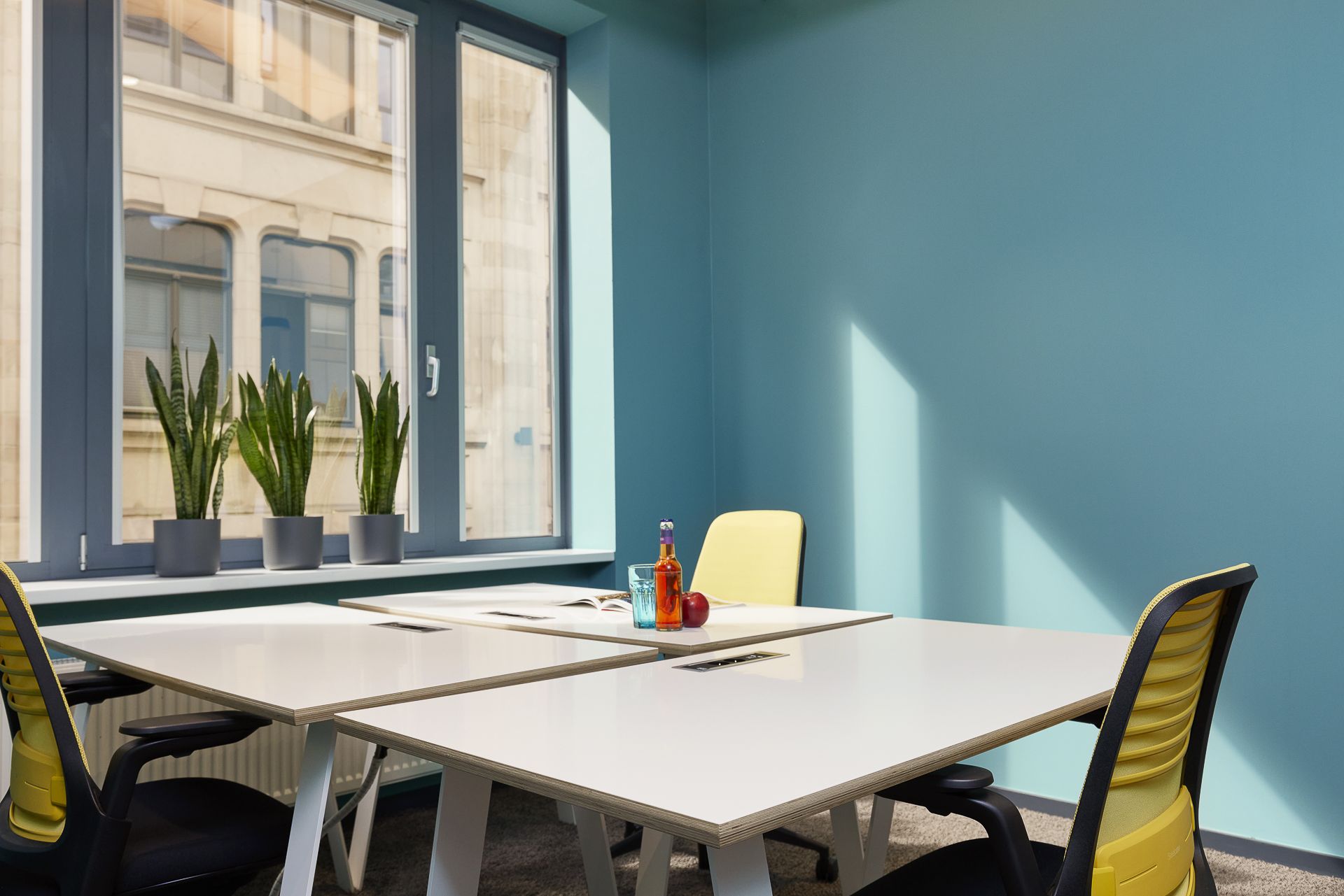 Beehive Frankfurt City image 4