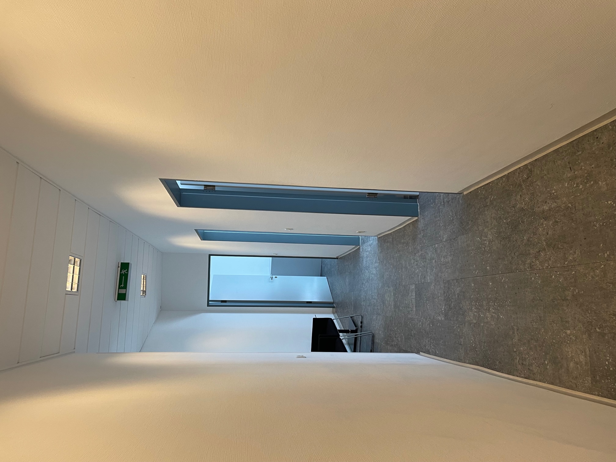 Büro oder Konferenzraum image 3