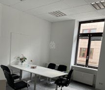 Büro oder Konferenzraum profile image