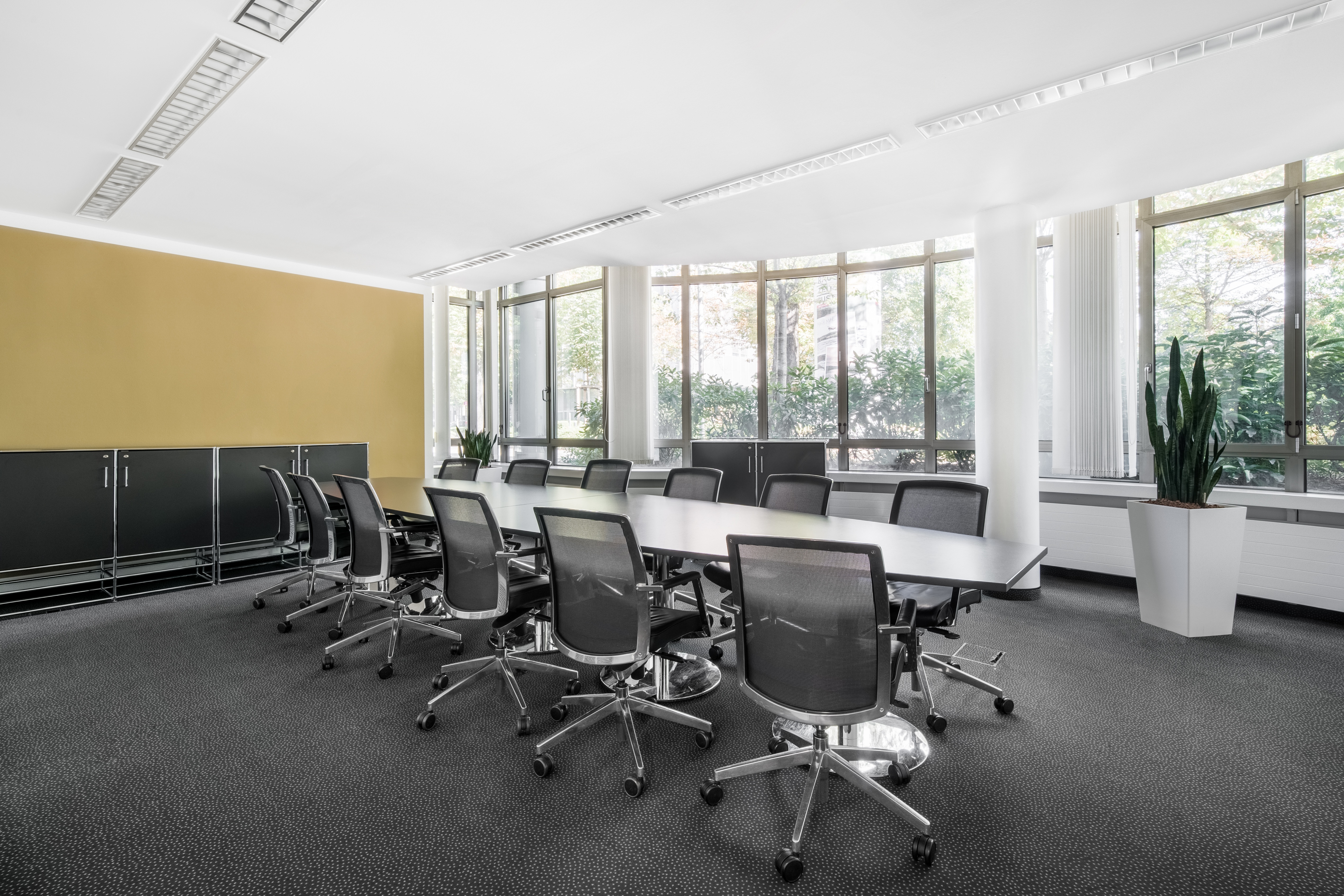 HQ - Frankfurt, Bockenheimer Landstrasse image 4