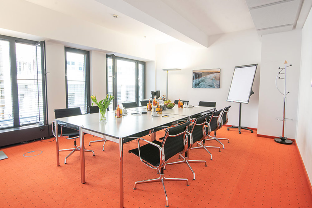 Office Club Frankfurt image 4