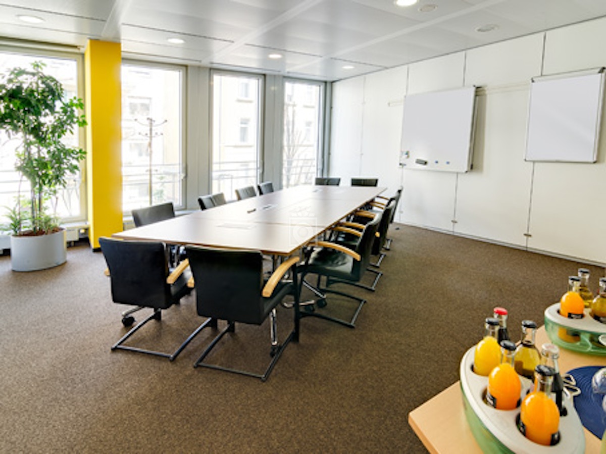 Regus Frankfurt Alte Oper An Der Welle 4 Frankfurt Book Online Coworker