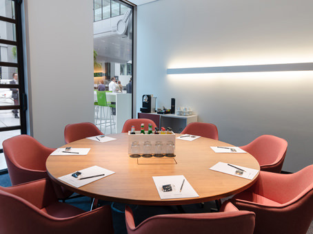 Regus Frankfurt THE SQUAIRE Conference Center image 2