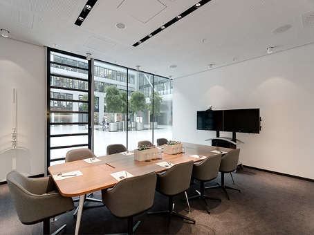 Regus Frankfurt THE SQUAIRE Conference Center image 4