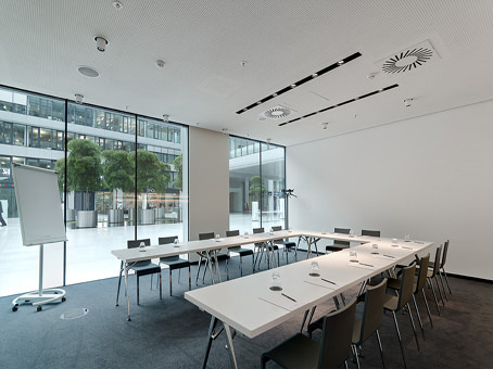 Regus Frankfurt THE SQUAIRE Conference Center image 5