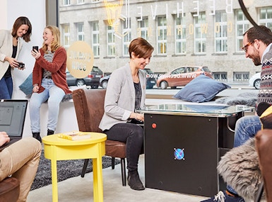 Beehive Hamburg City image 4