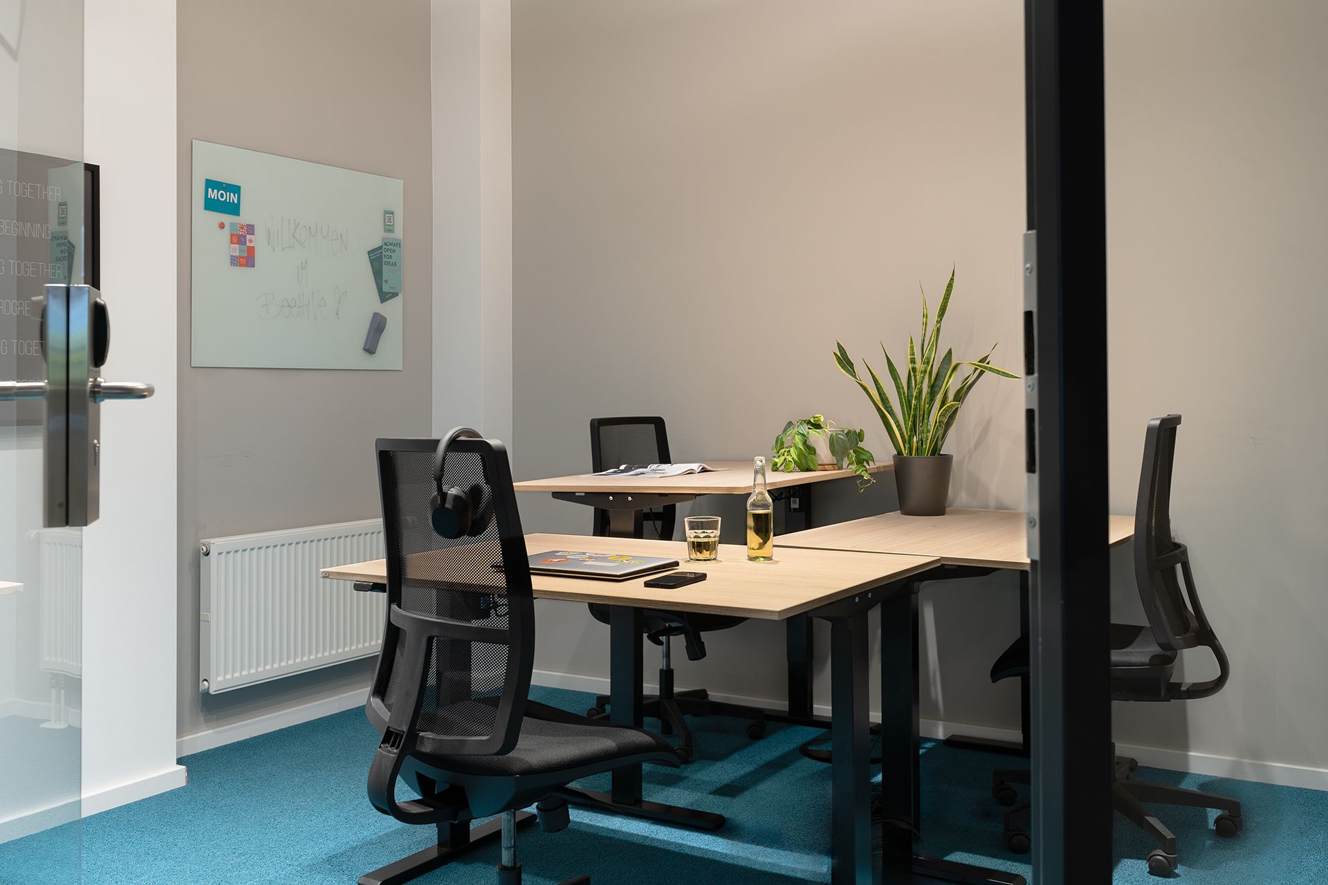 Beehive Hamburg City image 5