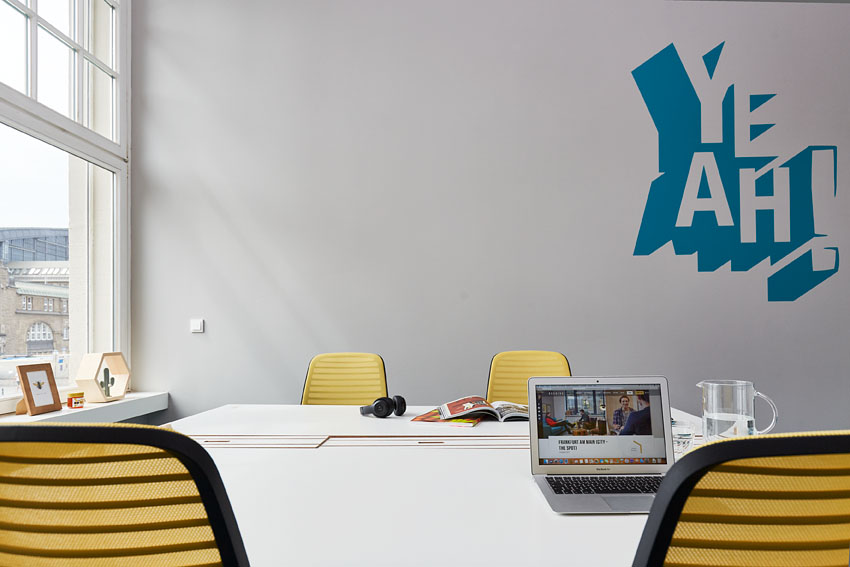 Beehive Hamburg St. Georg image 3