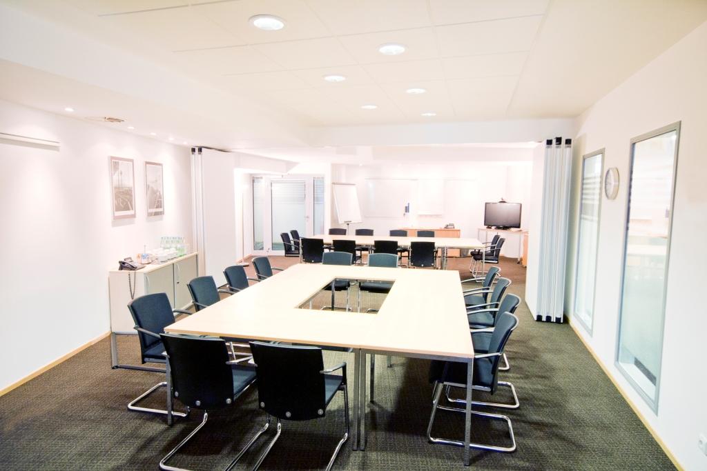 Regus Hanover Podbi 333 image 4