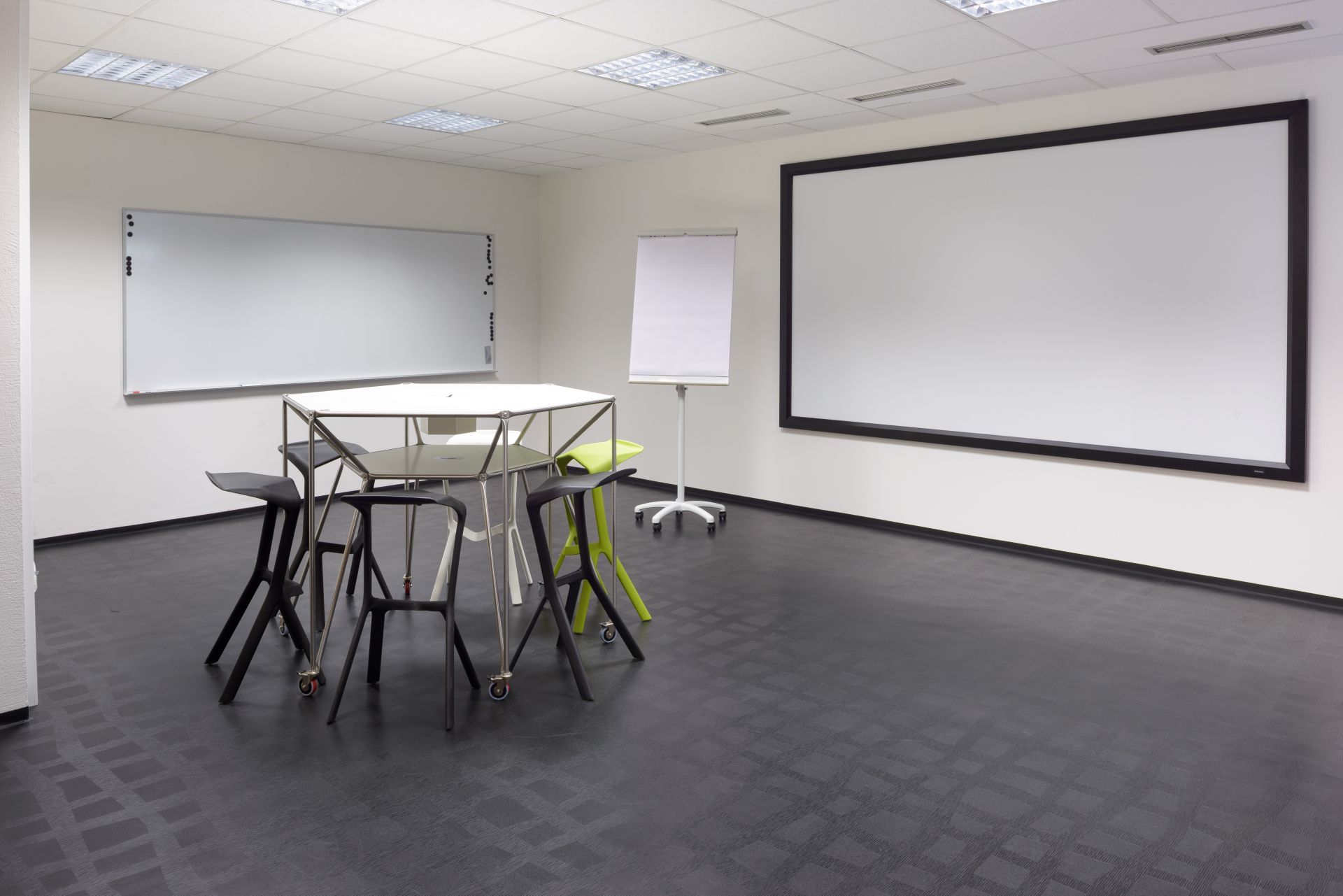 brigk - business incubator for digital entrepreneurship image 2