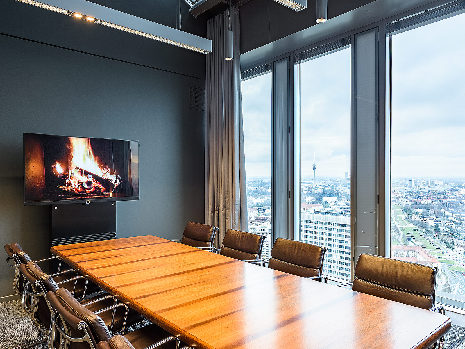 Design Offices München Highlight Towers image 5