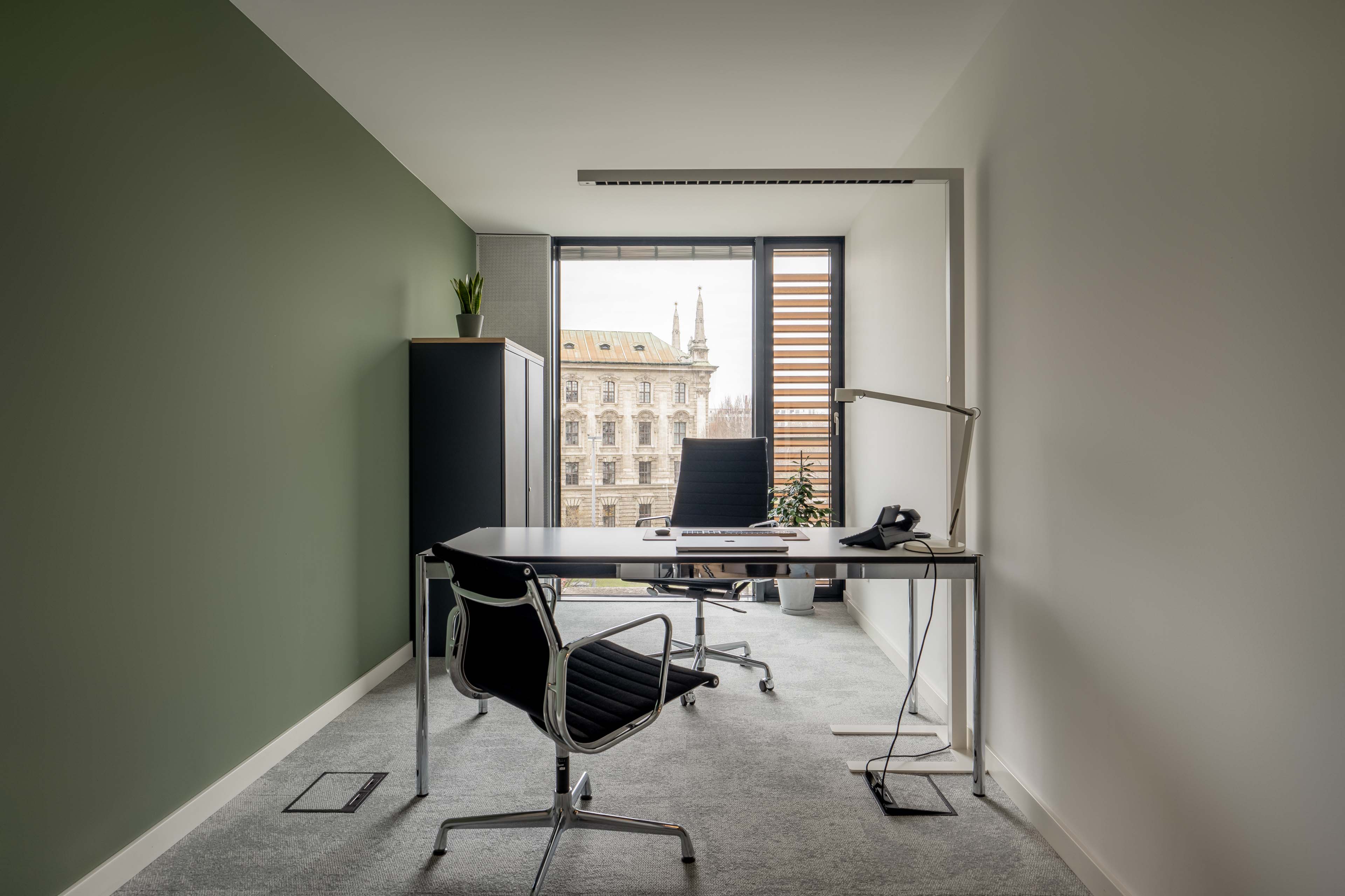 Office Club Munchen image 4