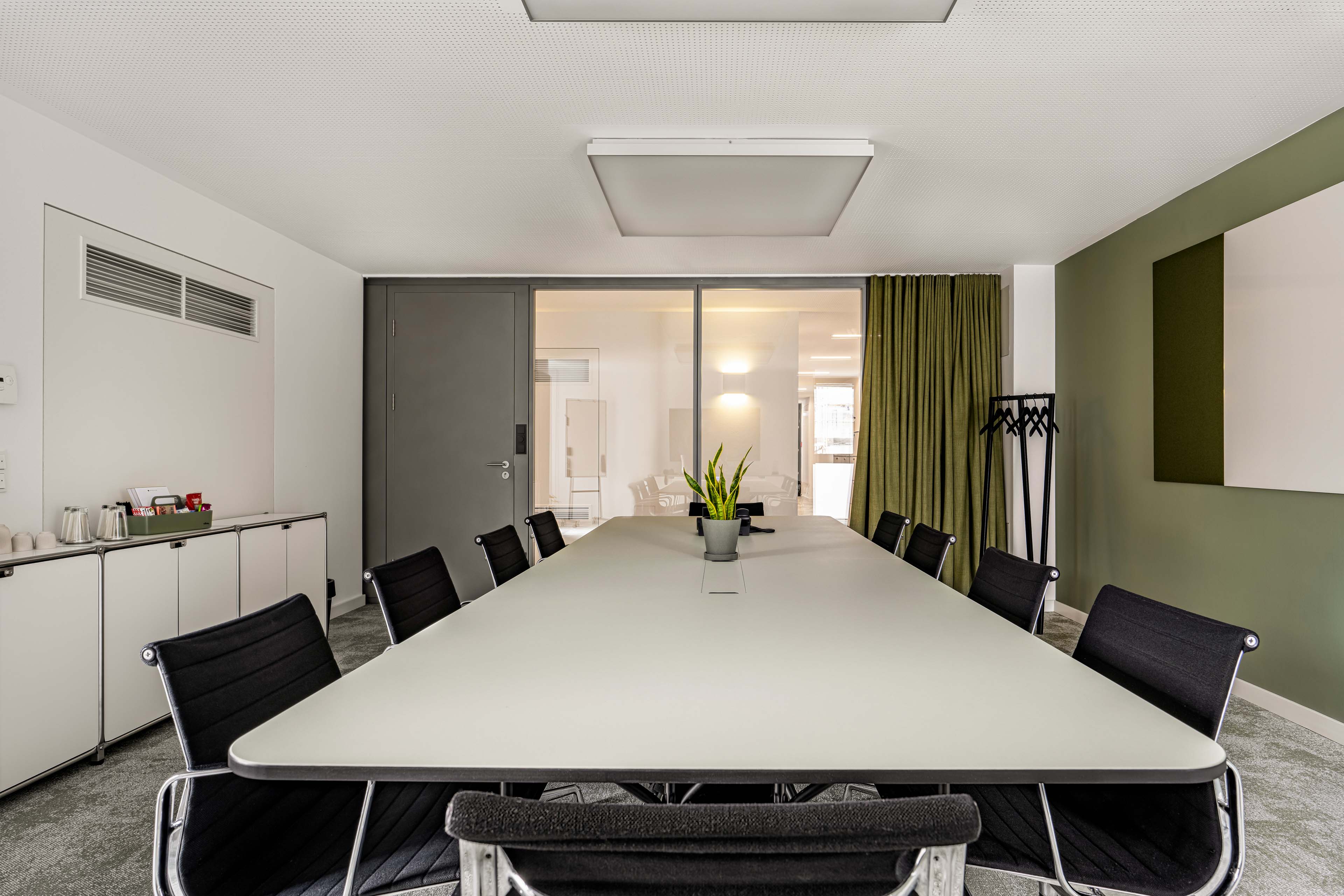 Office Club Munchen image 3