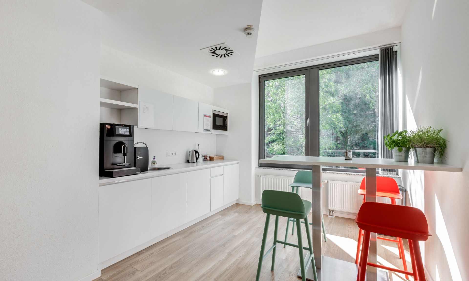 Regus Munich BMW Microcity image 4