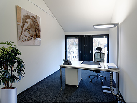 Regus Munich Leopoldstrasse image 2