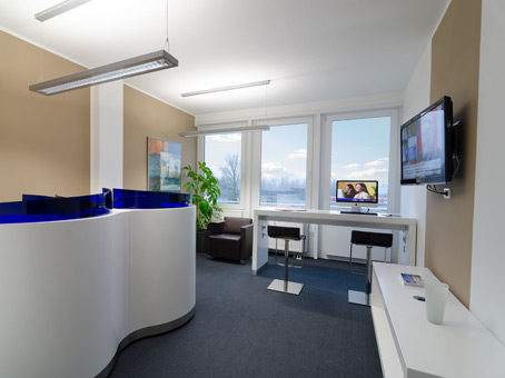 Regus Munich Neue Messe Riem image 3