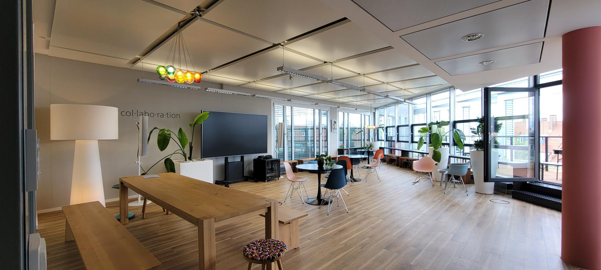 1000 Satellites @theresienhöhe image 3