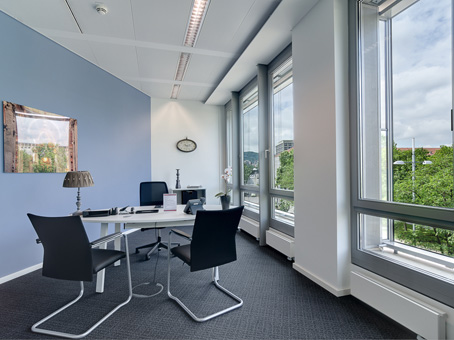 Regus Stuttgart City Plaza image 4