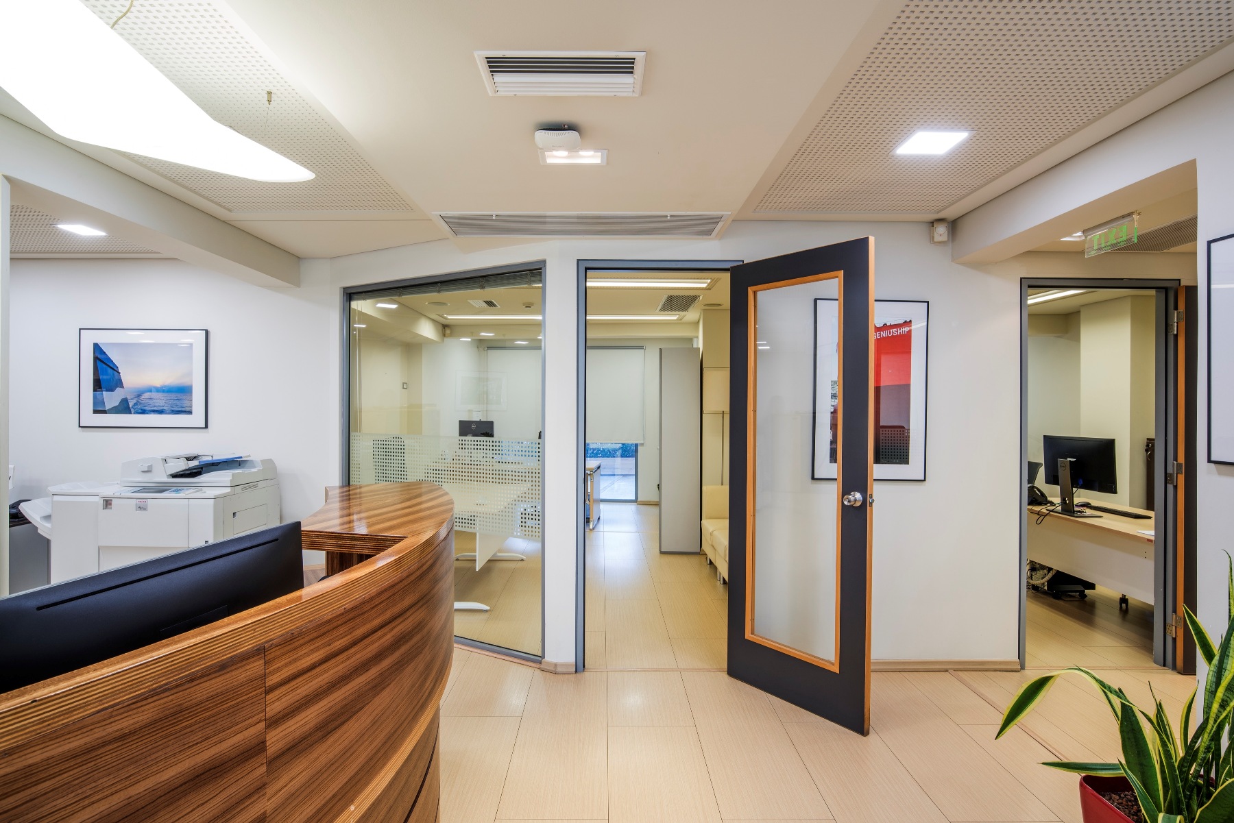 QUALITY BRAND OFFICES image 5