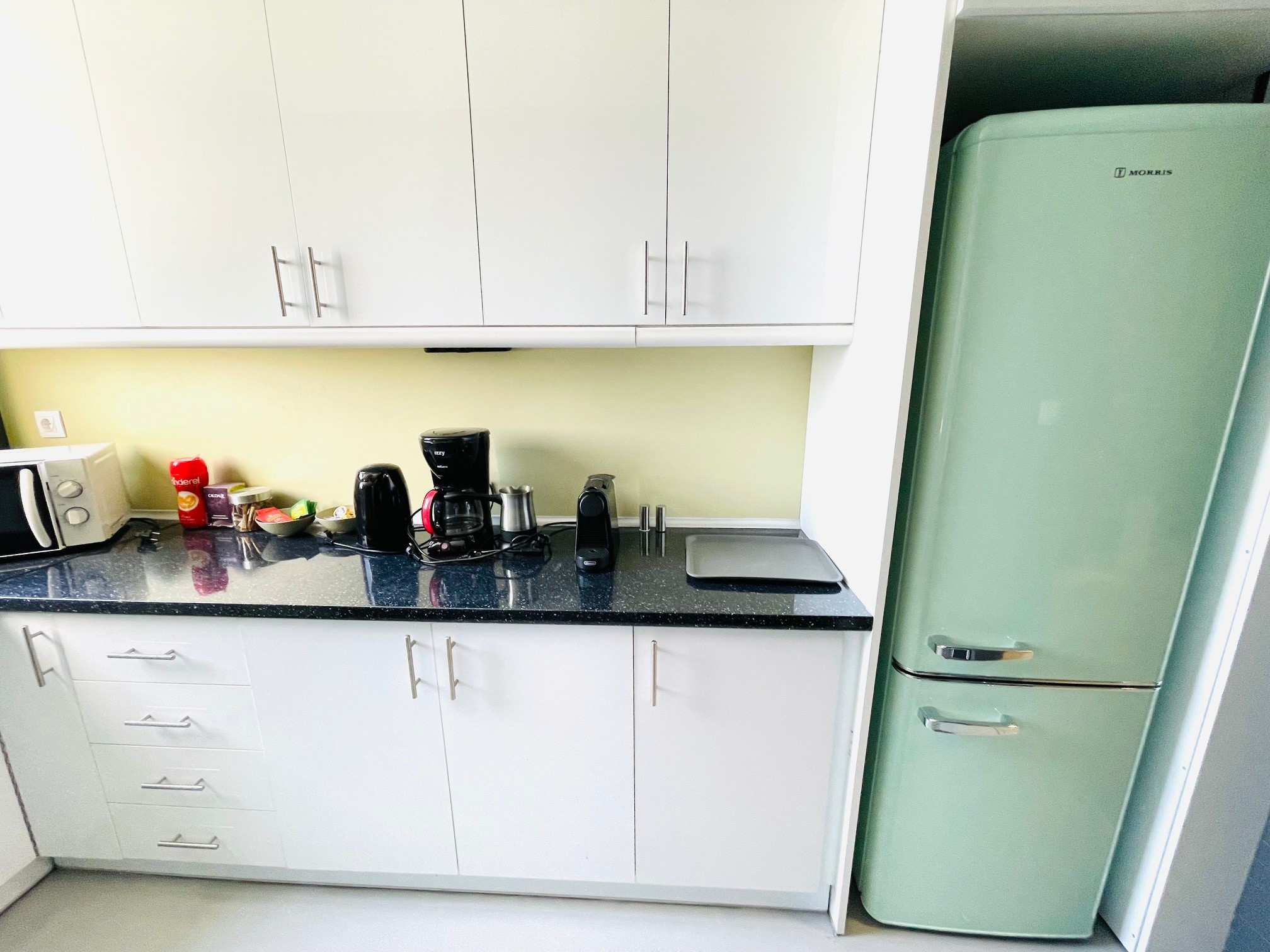 Work Up Hub at Syngrou Business District image 5