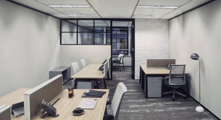 Eaton Club Central image 3