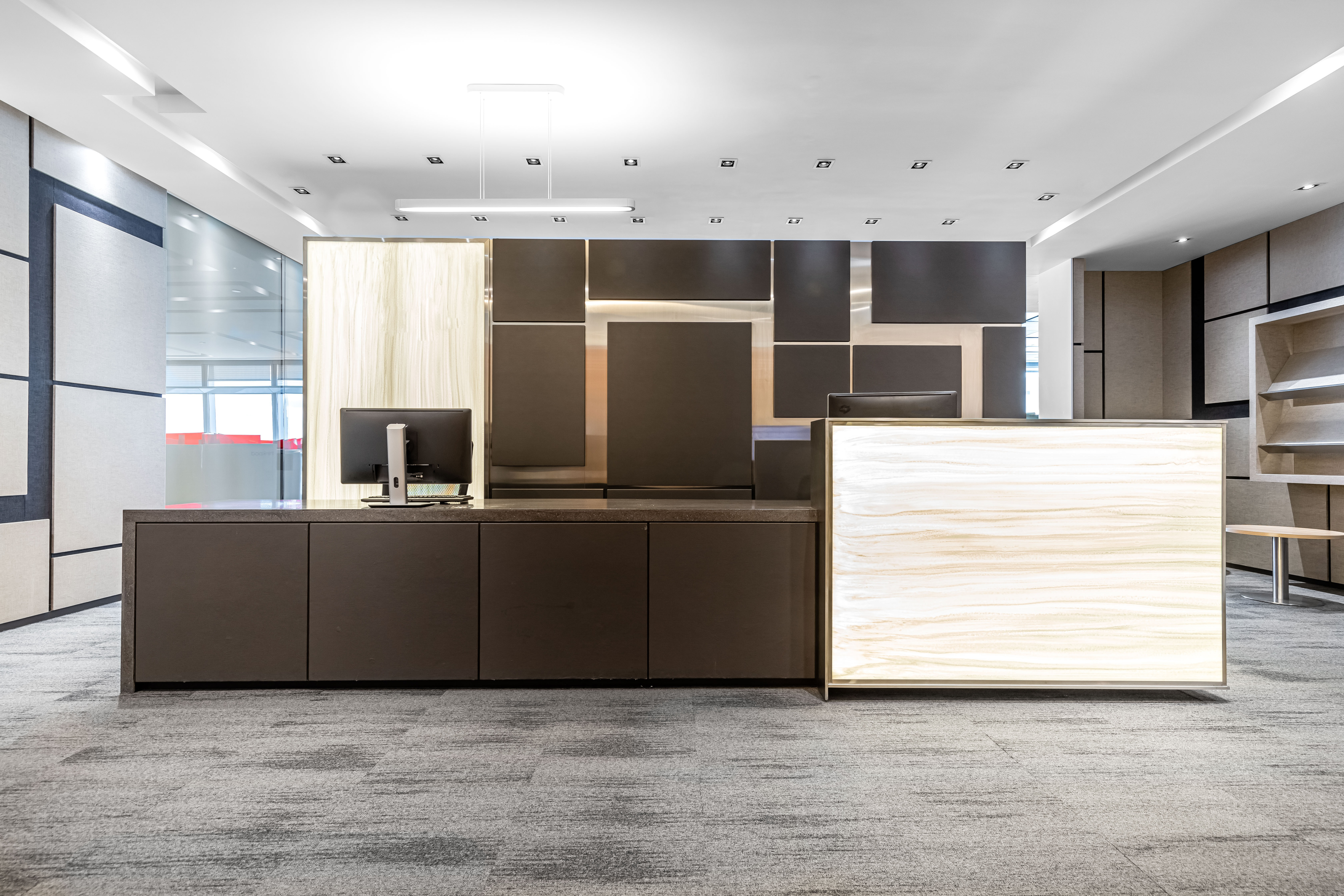 Regus - Hong Kong, AIA Central image 2