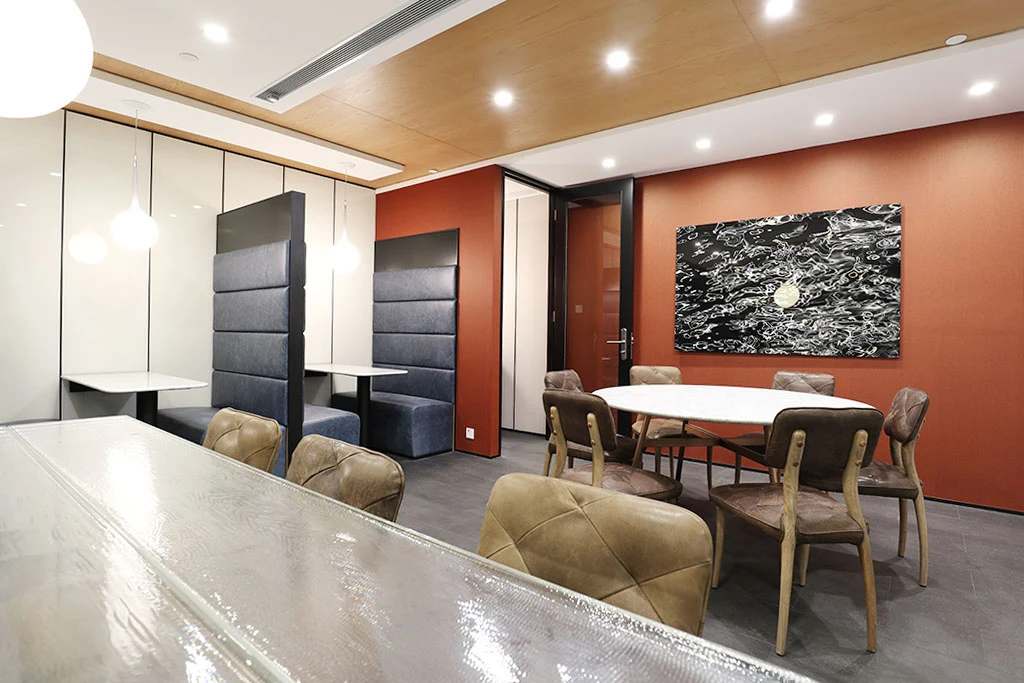 The Executive Centre - The Hong Kong Club Building image 3