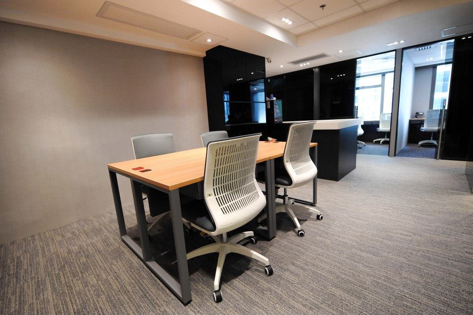 UNO Lai Chi Kok - Laford Centre image 3