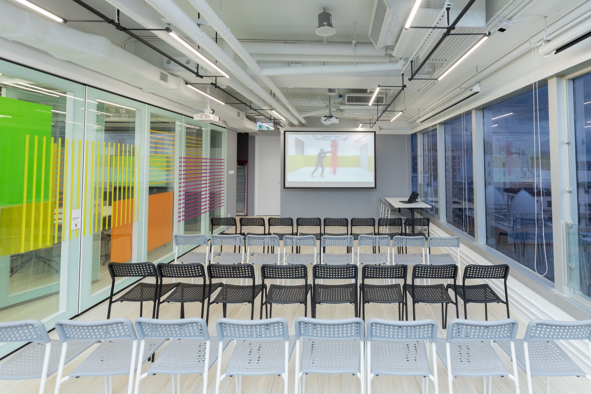 The Wave Mongkok image 3