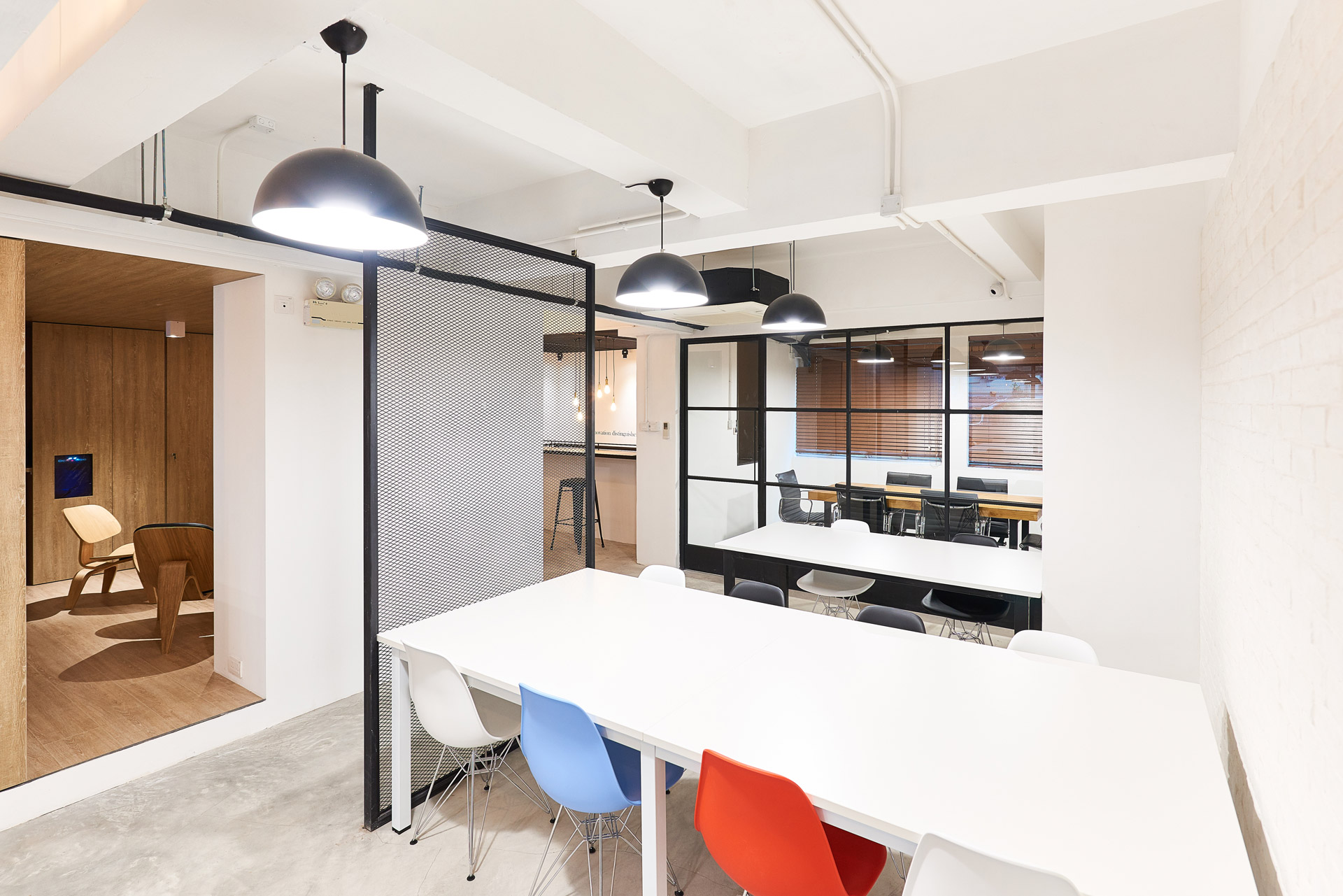 theDesk Sai Wan image 3