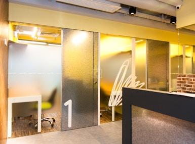 Paperclip Entrepreneur Campus image 3