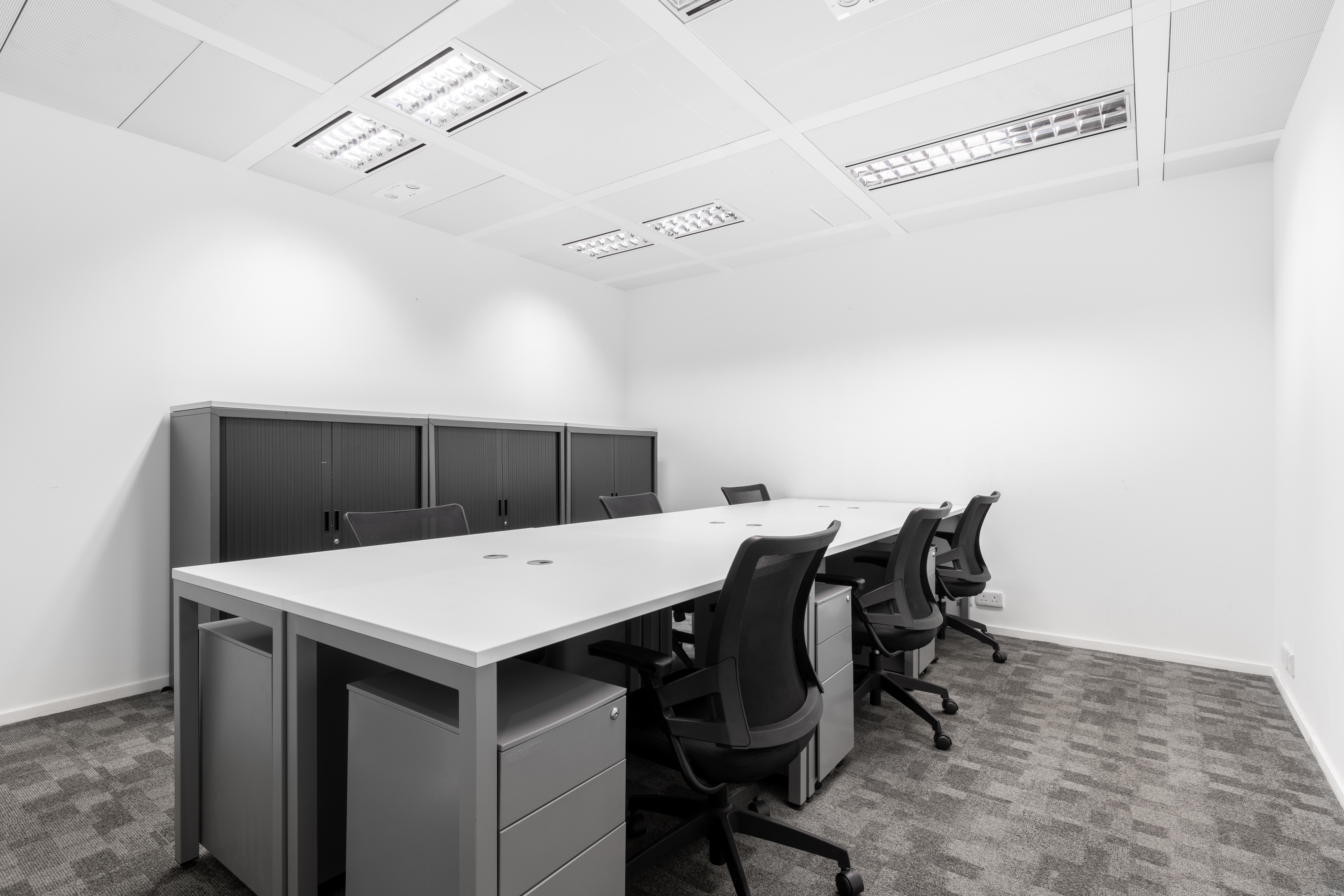 Regus - Hong Kong, 181 QRC image 3