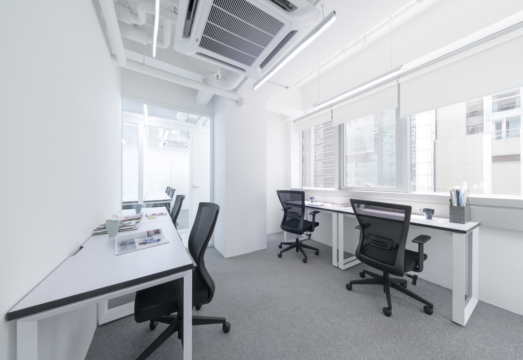 theDesk Strand 50 image 3