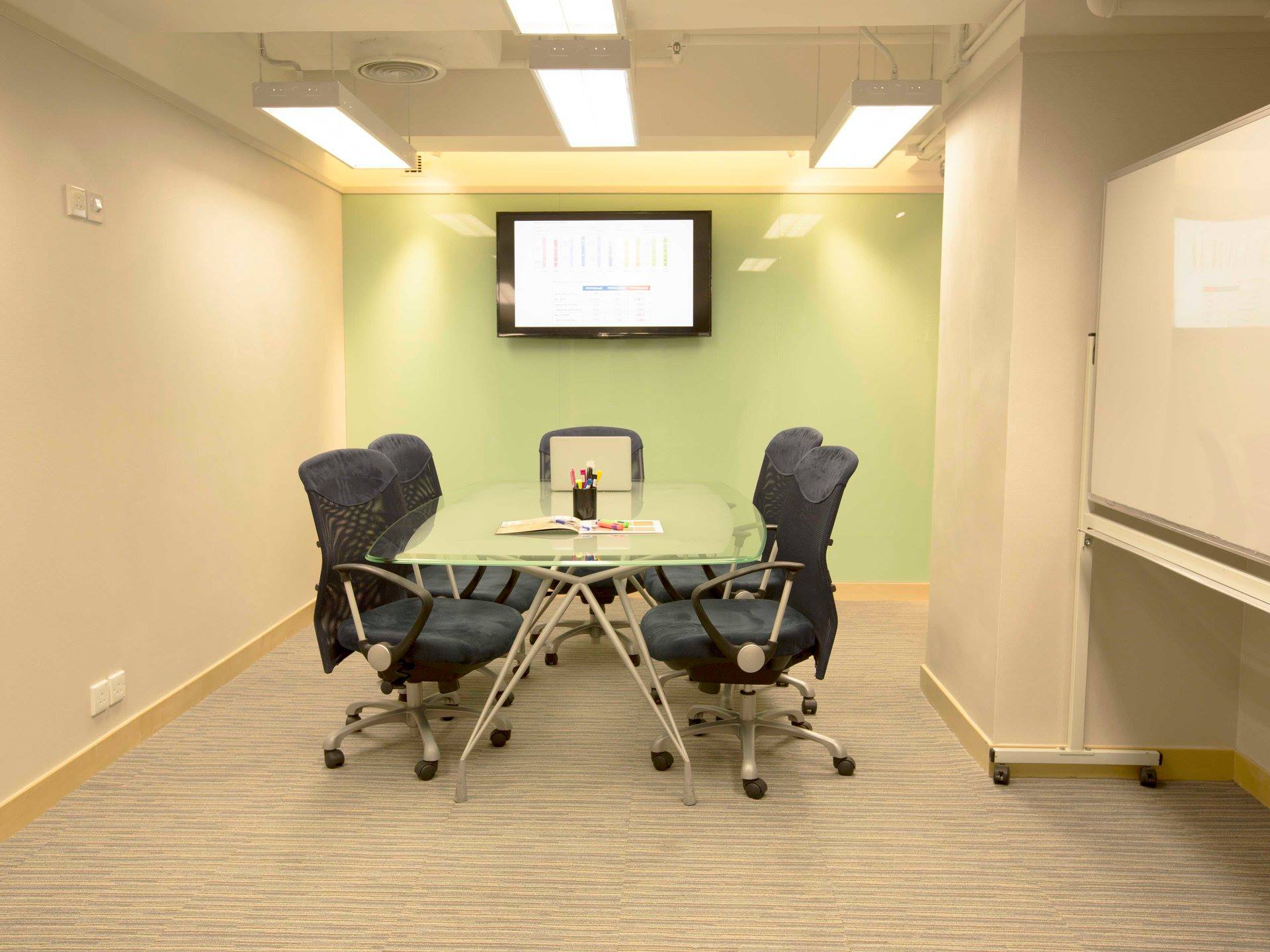 Crown Business Center image 4