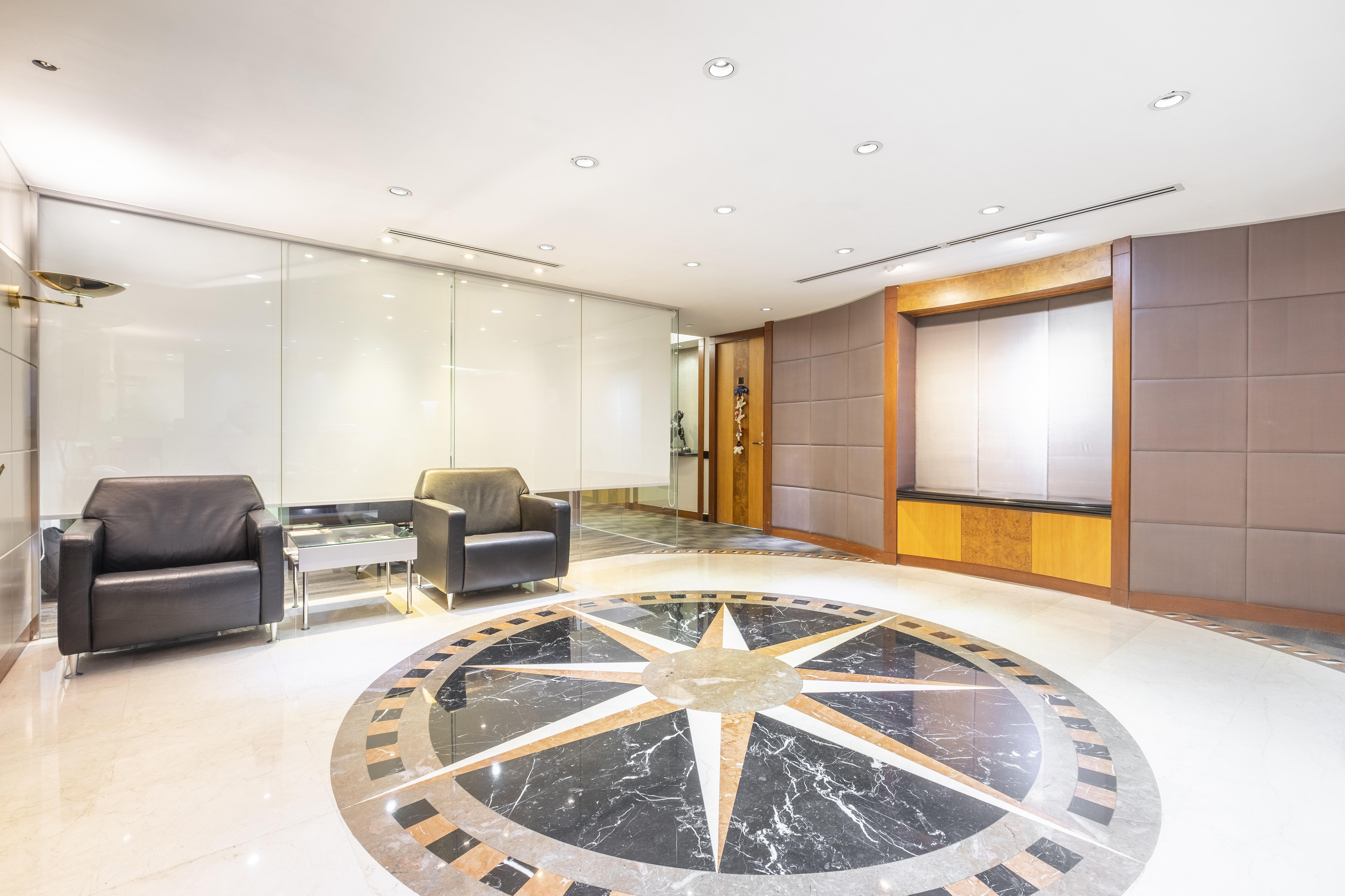 Regus - Hong Kong Central Plaza image 5