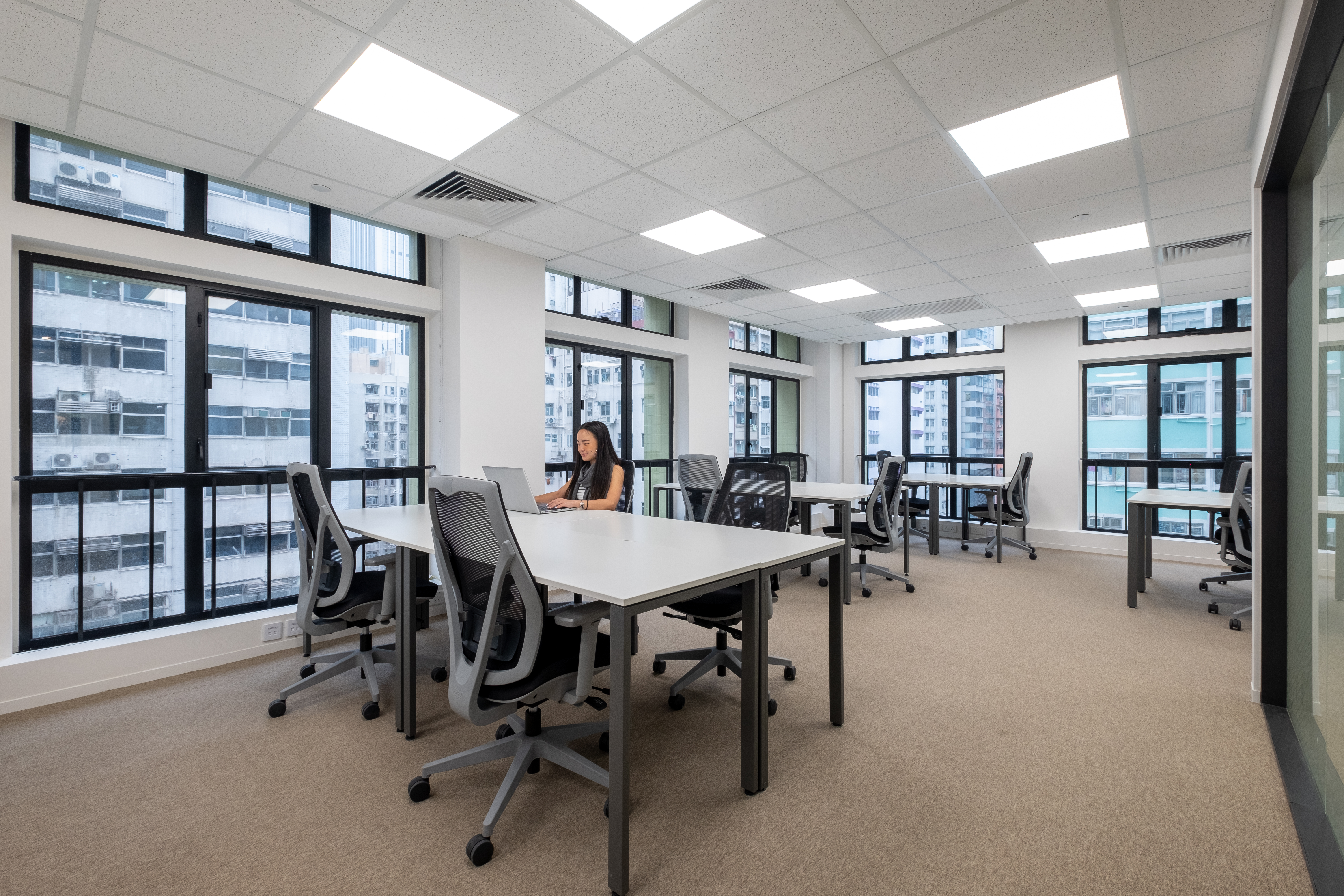 Spaces - Hong Kong, SPACES Hennessy Road image 3