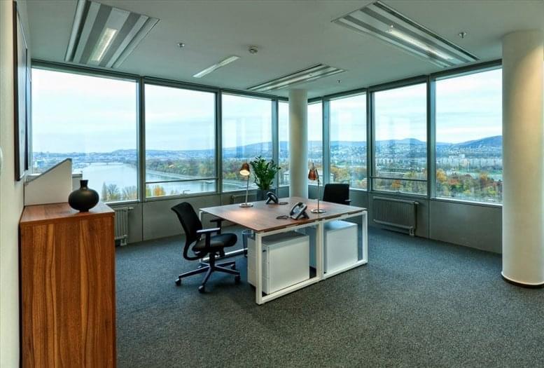 Vista Plus Offices Kft image 2