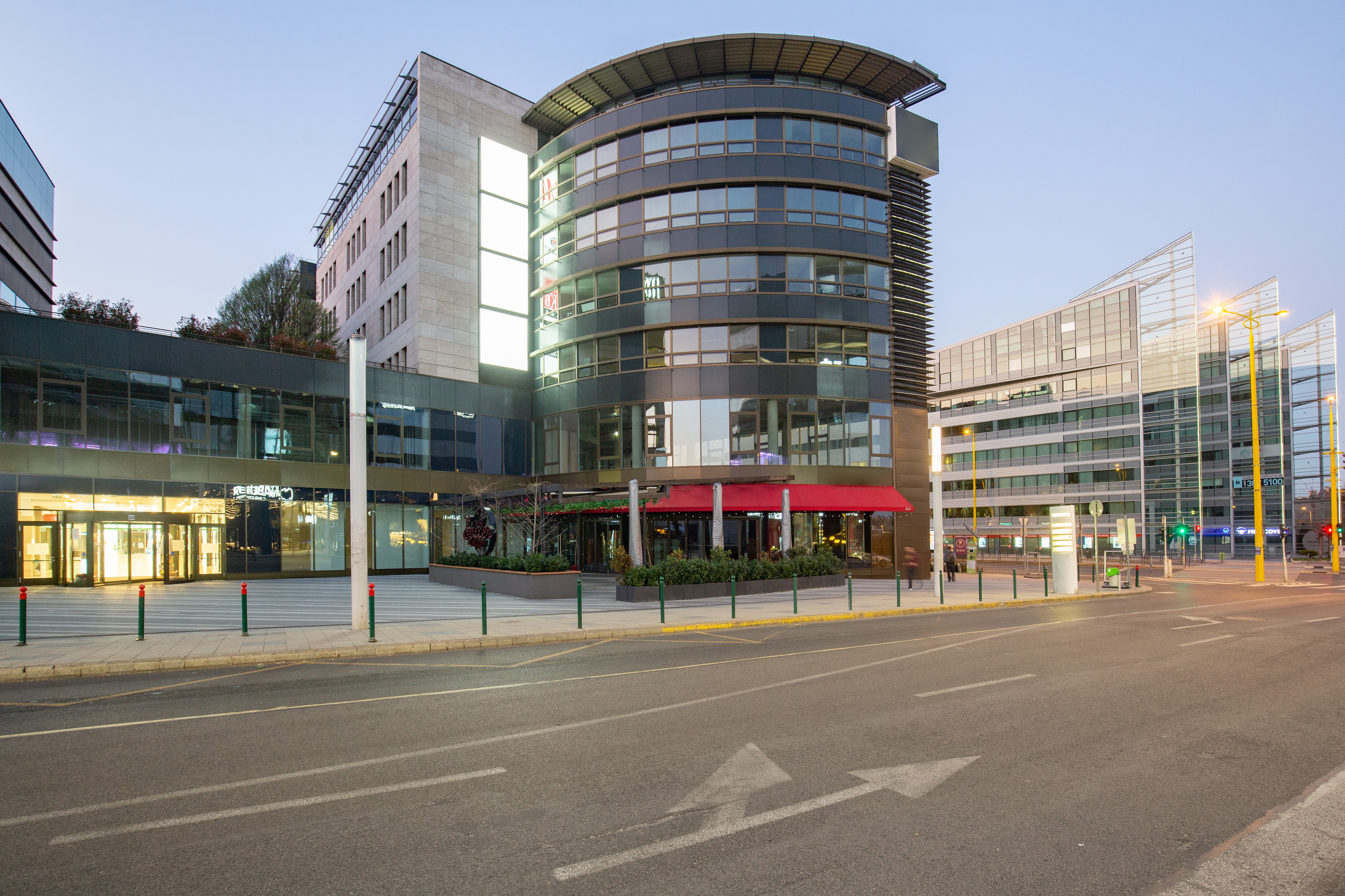 Regus - Budapest, MOM Park image 1
