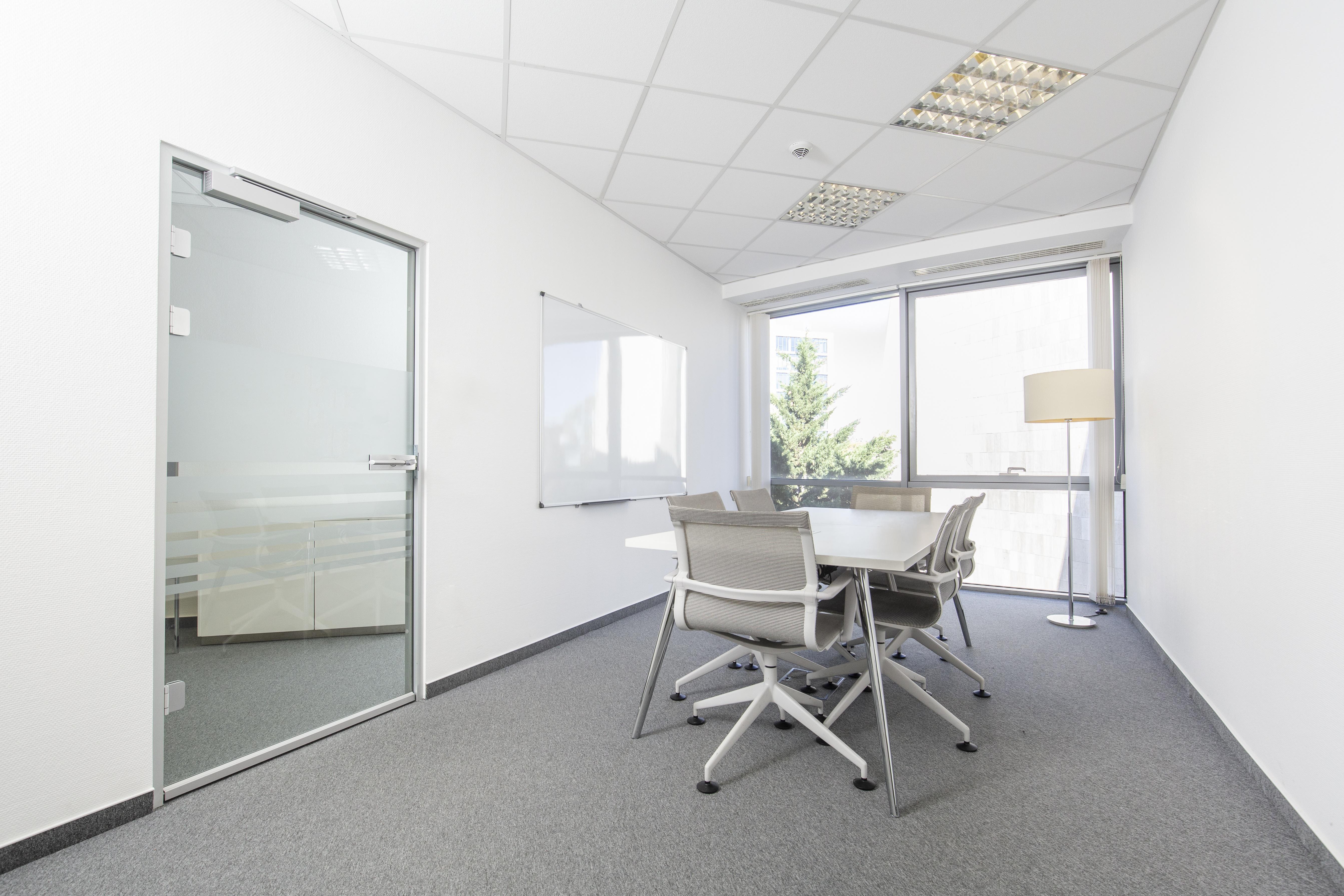 Regus - Budapest, Northside Business Centres image 4