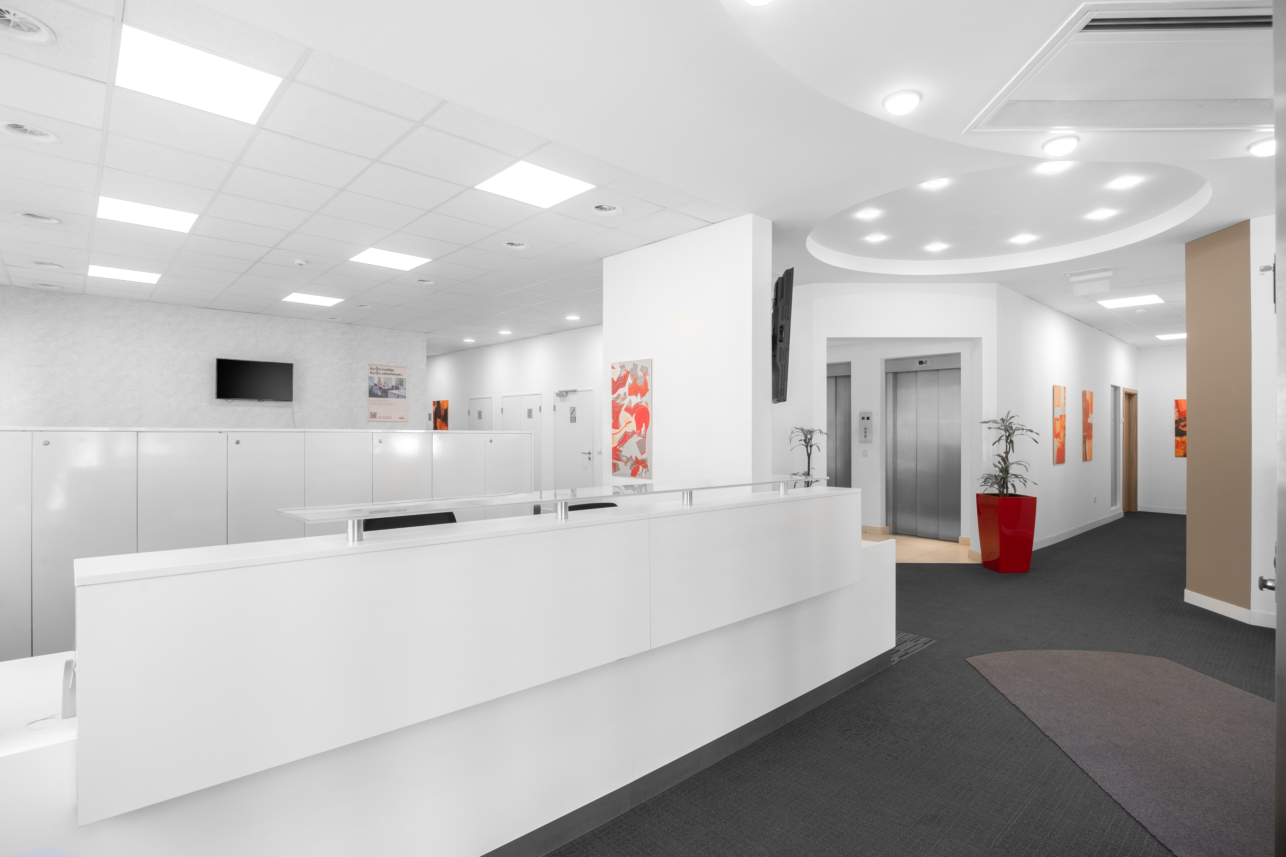 Regus - Budapest, President Centre image 2