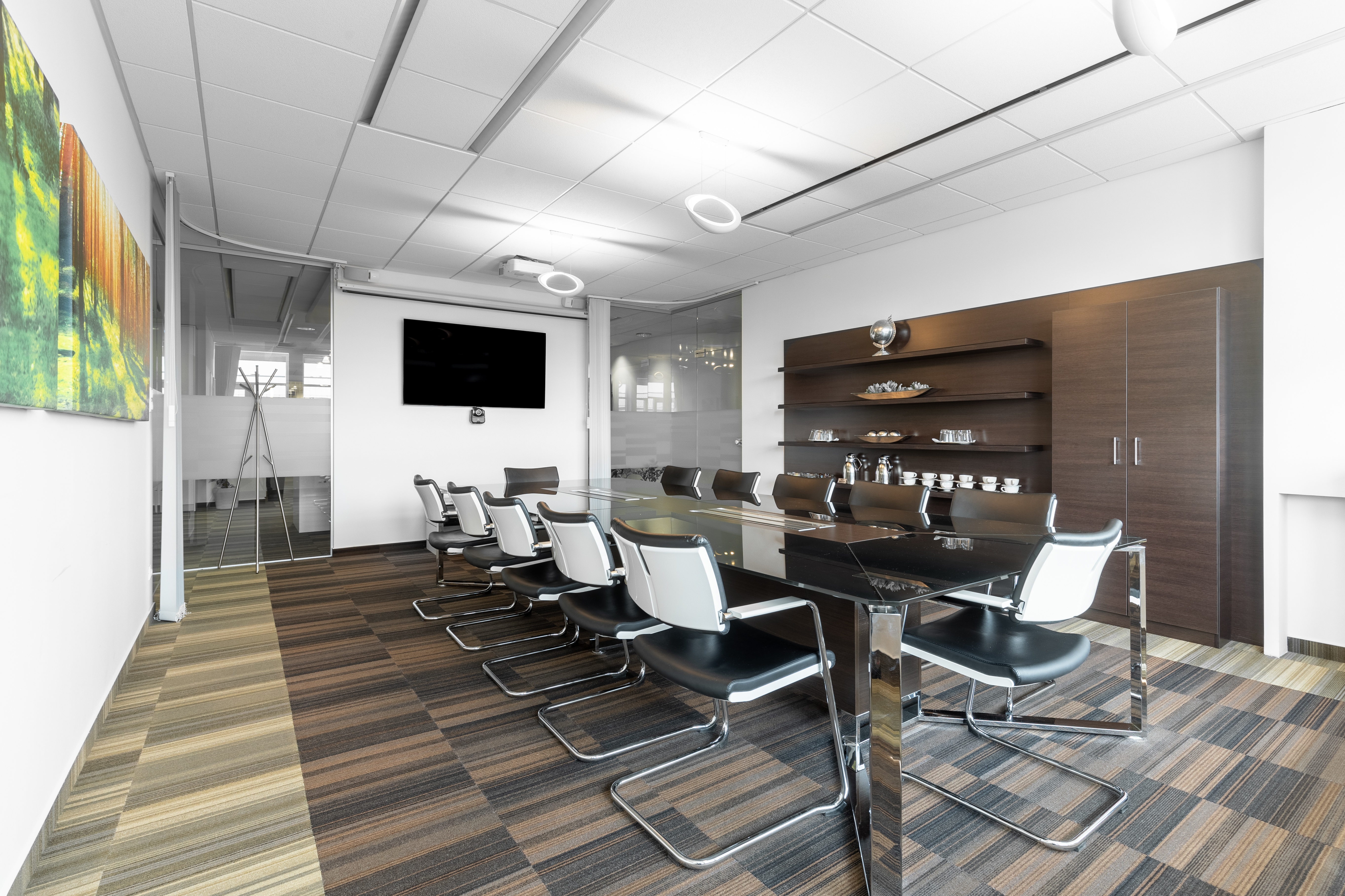 Regus - Budapest, West End image 4